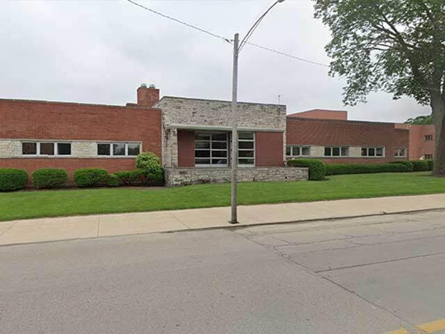 500 Economy Ct, Freeport, IL for lease - Building Photo - Image 3 of 54