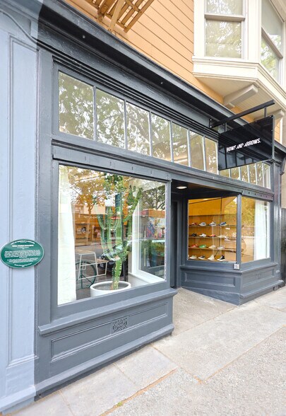 2513 Telegraph Ave, Berkeley, CA à louer - Photo du bâtiment - Image 2 de 14