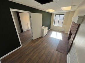 62 Washington St, Middletown, CT à louer Photo intérieure- Image 2 de 4