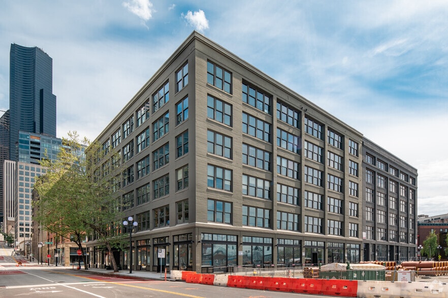 61-71 Columbia St, Seattle, WA for lease - Building Photo - Image 2 of 6