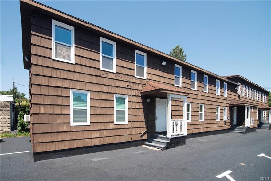 827 Park St, Syracuse, NY for sale - Primary Photo - Image 1 of 30