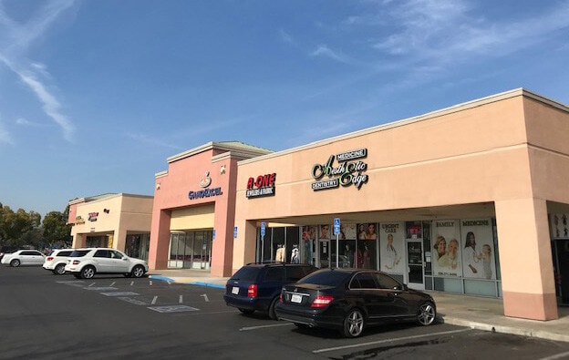3600-3632 W Shaw Ave, Fresno, CA for lease - Building Photo - Image 2 of 4
