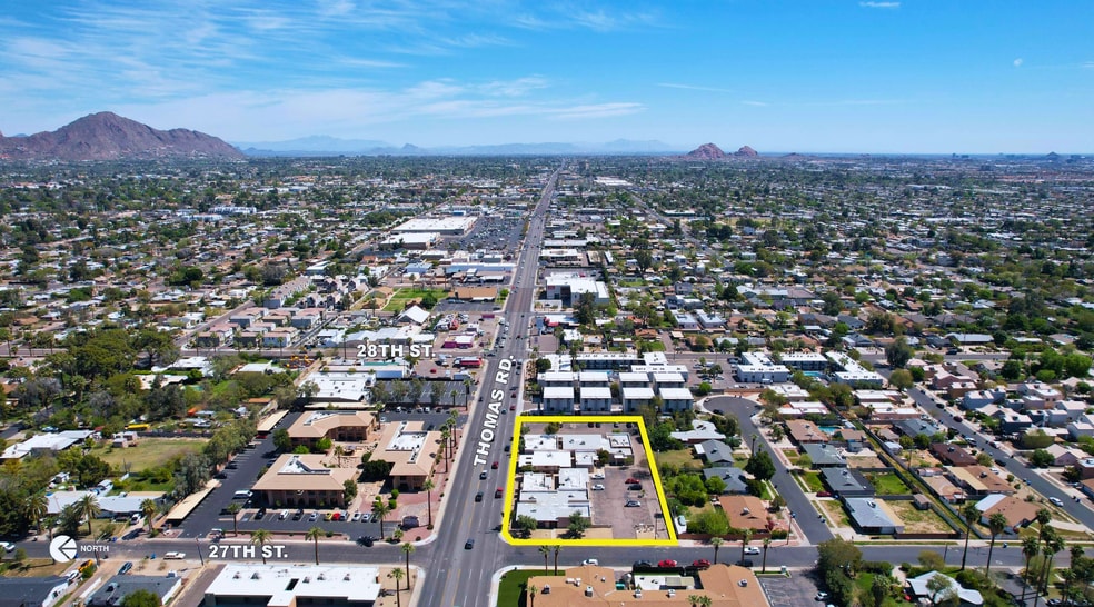 2701 E Thomas Rd, Phoenix, AZ à louer - Photo du bâtiment - Image 3 de 3