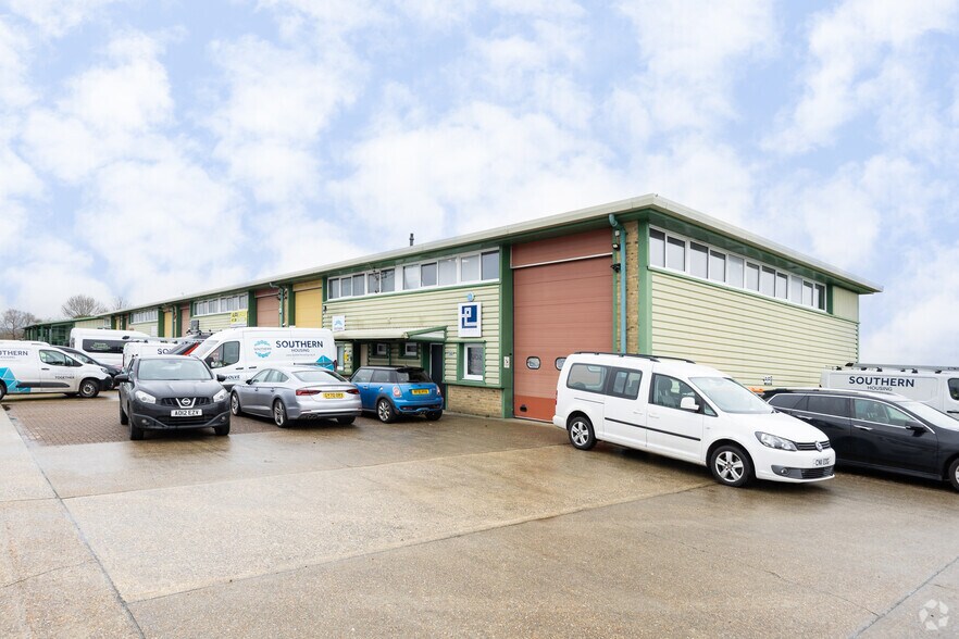 Ford Ln, Ford à vendre - Photo principale - Image 1 de 4