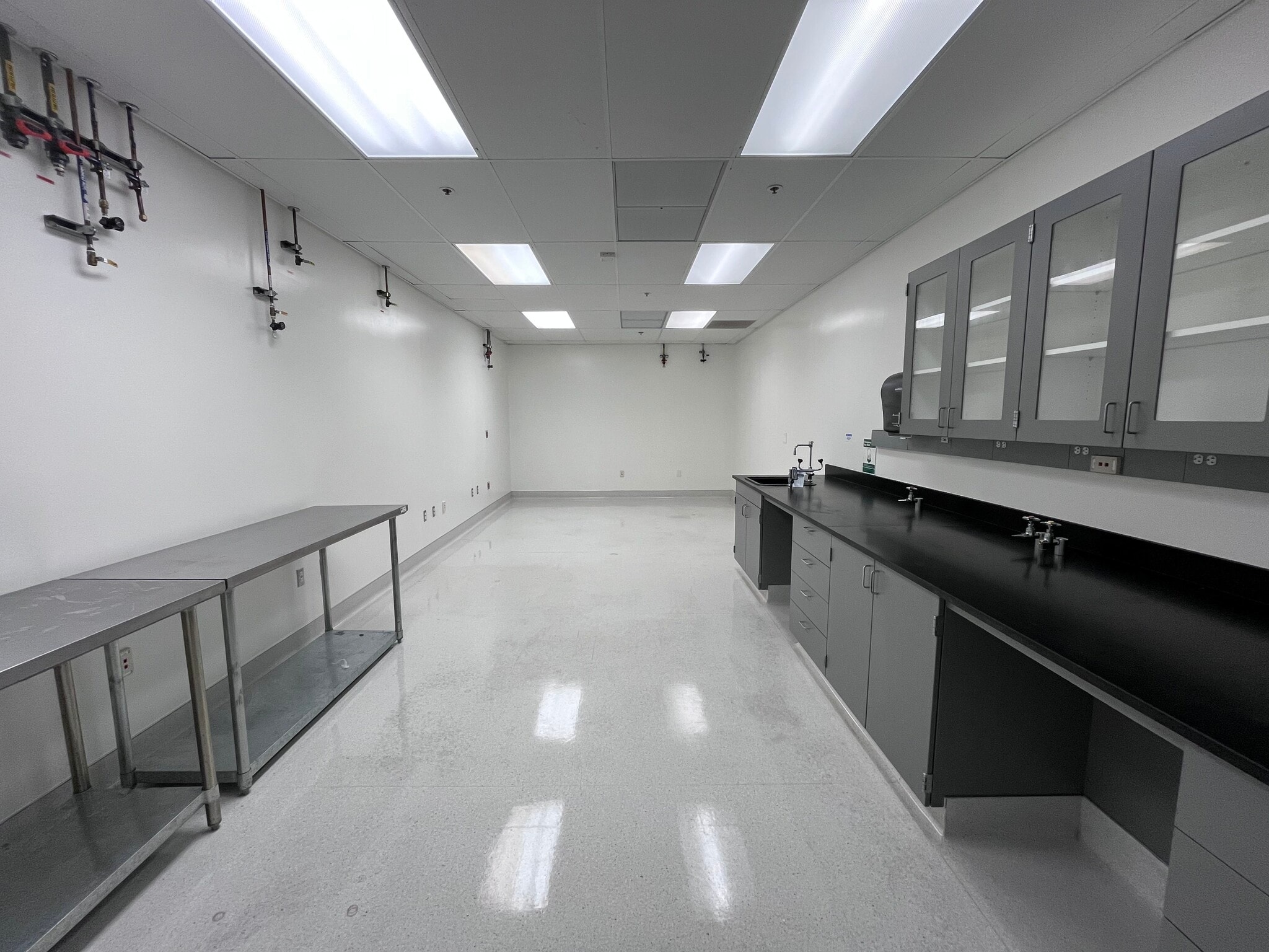 319 N Bernardo Ave, Mountain View, CA for lease Interior Photo- Image 1 of 1