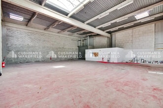 14 Boulevard De L'Europe, Vitrolles for lease Interior Photo- Image 1 of 4