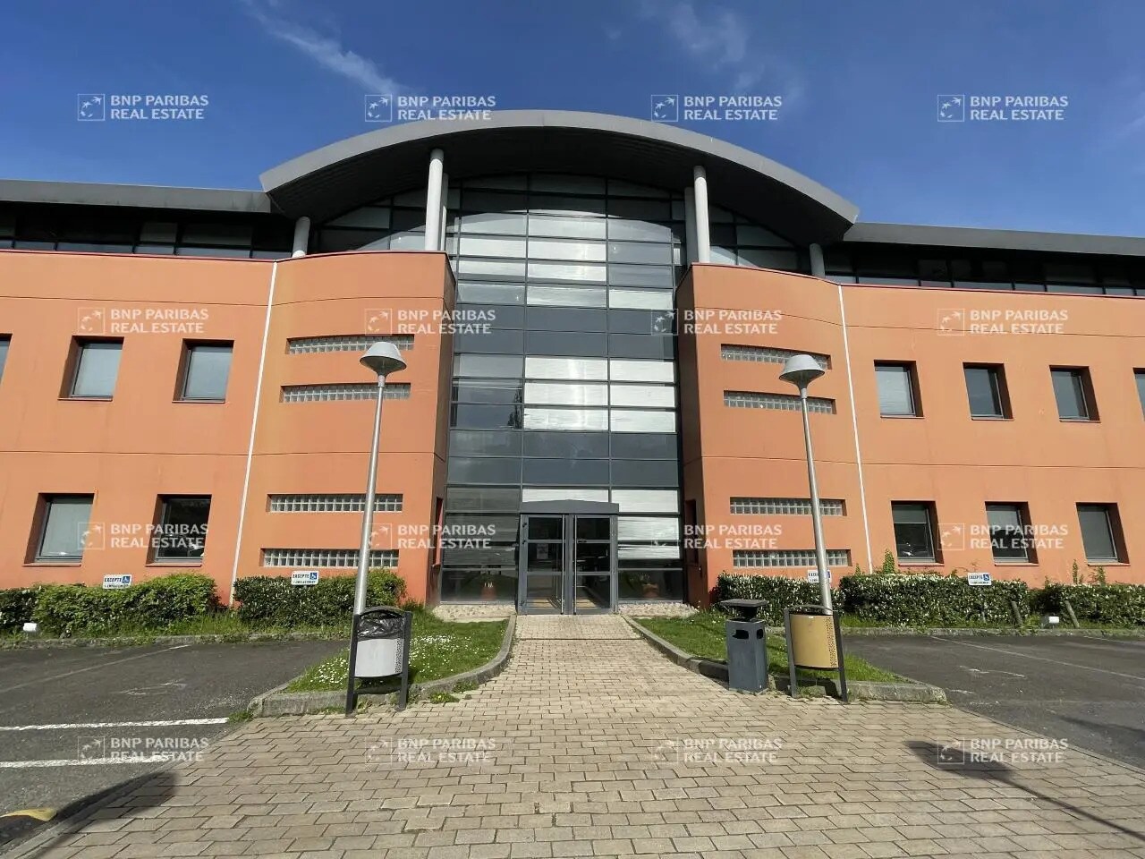 1 Rue Labrosse-Venner, Saint-Julien-lès-Metz for lease Primary Photo- Image 1 of 31