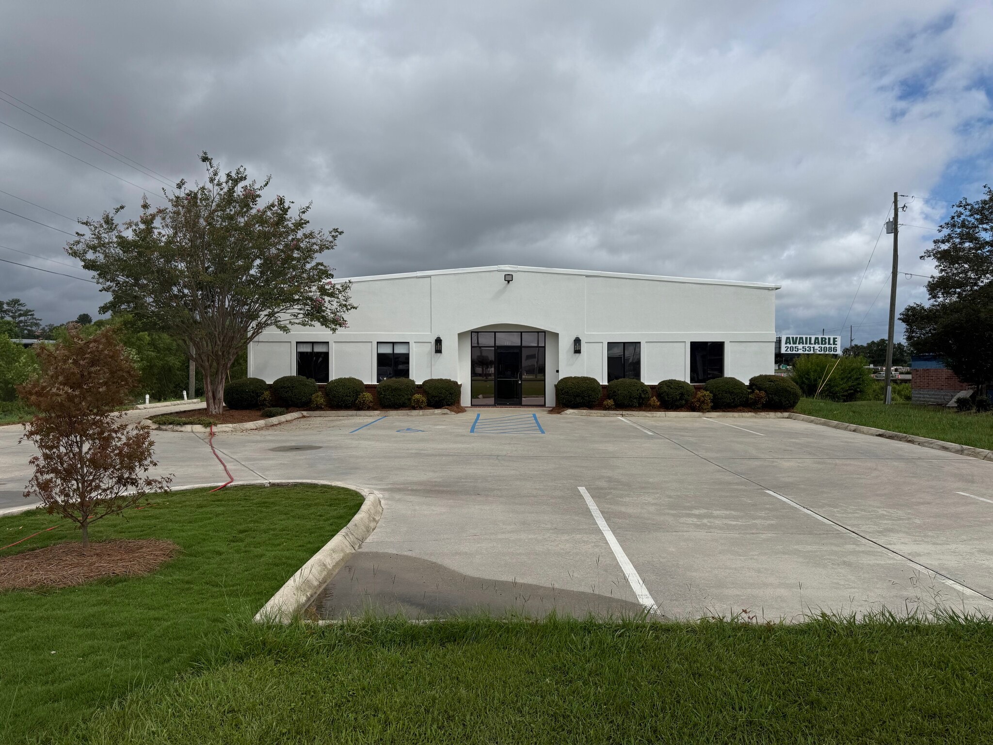 101 Wilson Way, Calera, AL for lease Building Photo- Image 1 of 5