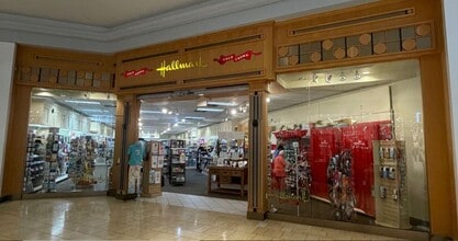 1900 Tamiami Trl N, Naples, FL à louer Photo intérieure- Image 1 de 1