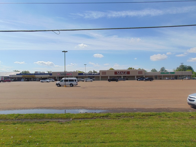 500 W Broadway St, West Memphis, AR à vendre - Photo du bâtiment - Image 1 de 1