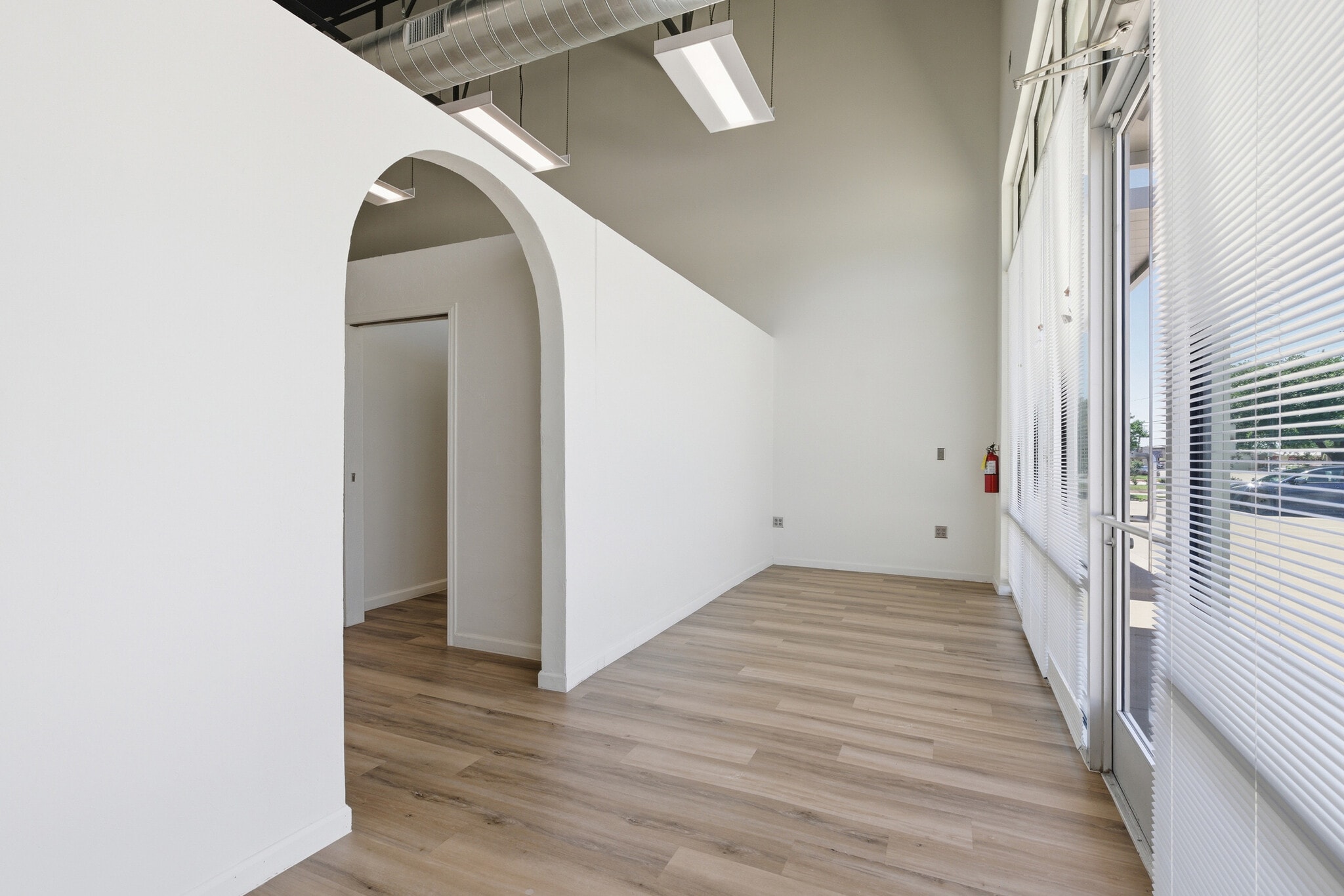 6000 Denton Hwy, Watauga, TX for lease Interior Photo- Image 1 of 9