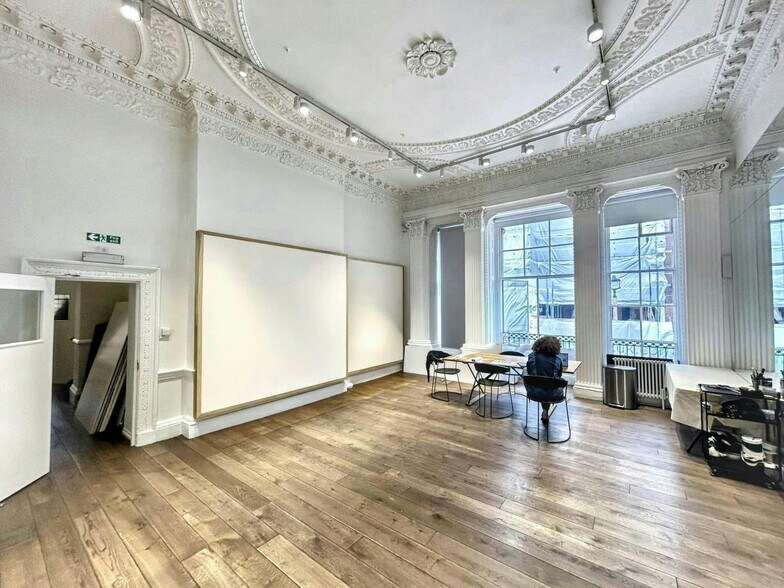 16 Cavendish St, Londres à louer - Photo du bâtiment - Image 2 de 8