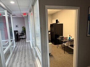 8000 S Orange Ave, Orlando, FL for lease Interior Photo- Image 2 of 3