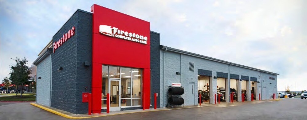 104 S Maclay Ave, San Fernando, CA à louer Photo du bâtiment- Image 1 de 5