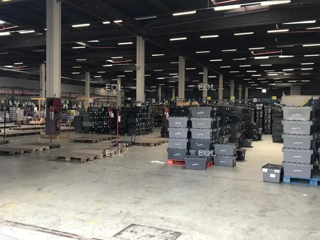 Industriel dans Les Ulis à louer Photo intérieure- Image 1 de 3