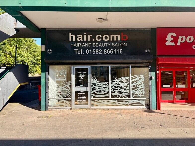 20 Bedford Sq, Dunstable for lease - Building Photo - Image 1 of 2