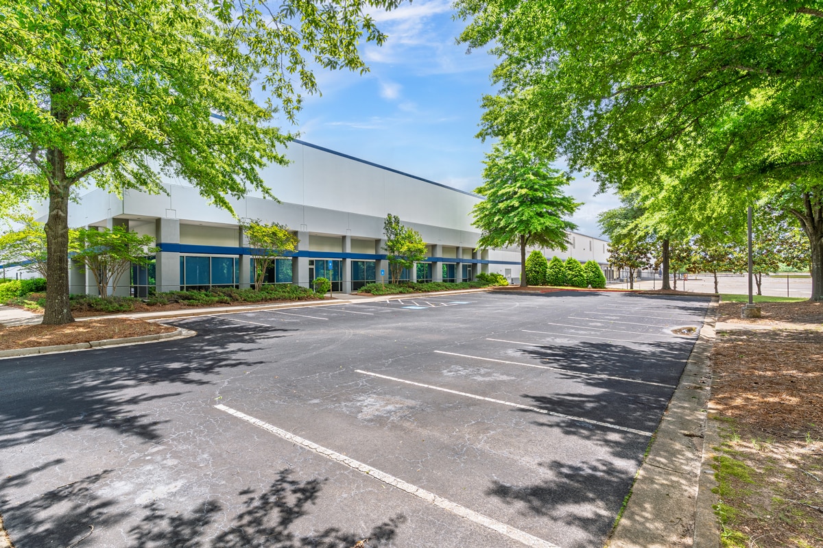 125 Southside Ct, McDonough, GA for lease Building Photo- Image 1 of 14