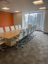 425 S Financial Pl, Chicago, IL for lease Building Photo- Image 1 of 5