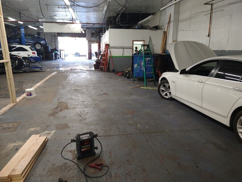 314 Junius St, Brooklyn, NY à louer - Photo intérieure - Image 2 de 7