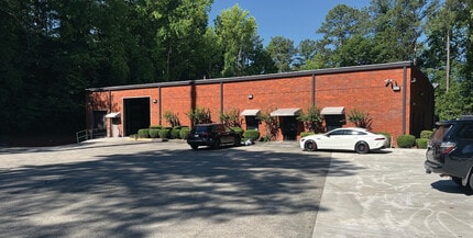 1800 MacArthur Blvd NW, Atlanta, GA à louer Photo du bâtiment- Image 2 de 13