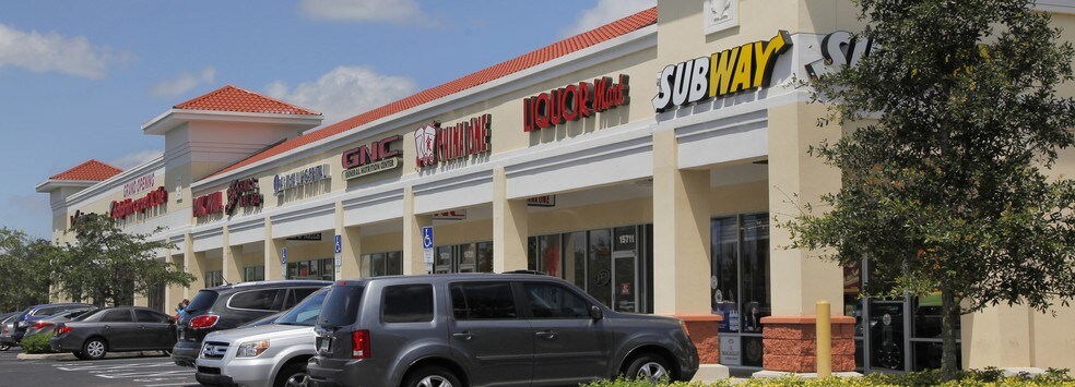 15701-15807 Sheridan St, Fort Lauderdale, FL à louer - Photo du bâtiment - Image 3 de 3