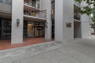 150-156 Lombard St, San Francisco, CA à louer Photo du bâtiment- Image 2 de 10