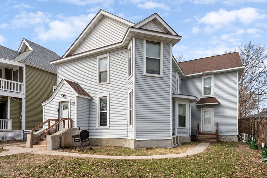 2524 Portland Ave, Minneapolis, MN à vendre - Photo principale - Image 1 de 10