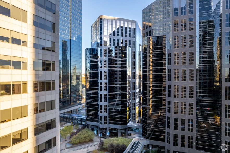 250 2nd St SW, Calgary, AB for lease - Building Photo - Image 3 of 11