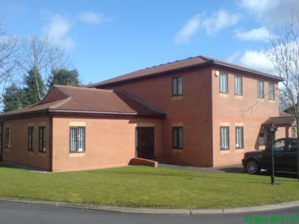 Holyhead Rd, Albrighton à louer - Photo du bâtiment - Image 3 de 7