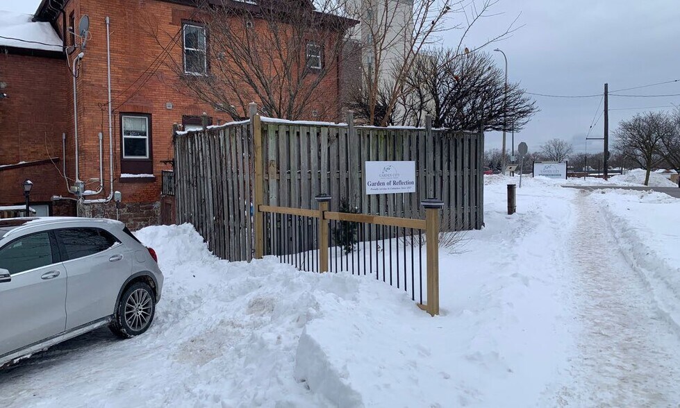 39 Court St. & 117 Church St. portefeuille de 2 propriétés à vendre sur LoopNet.ca - Photo du bâtiment - Image 3 de 18