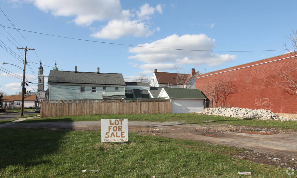 846 William St, Buffalo, NY à vendre - Photo principale - Image 1 de 1