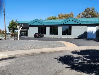 More details for 310 SE Railroad St, Bend, OR - Retail for Lease
