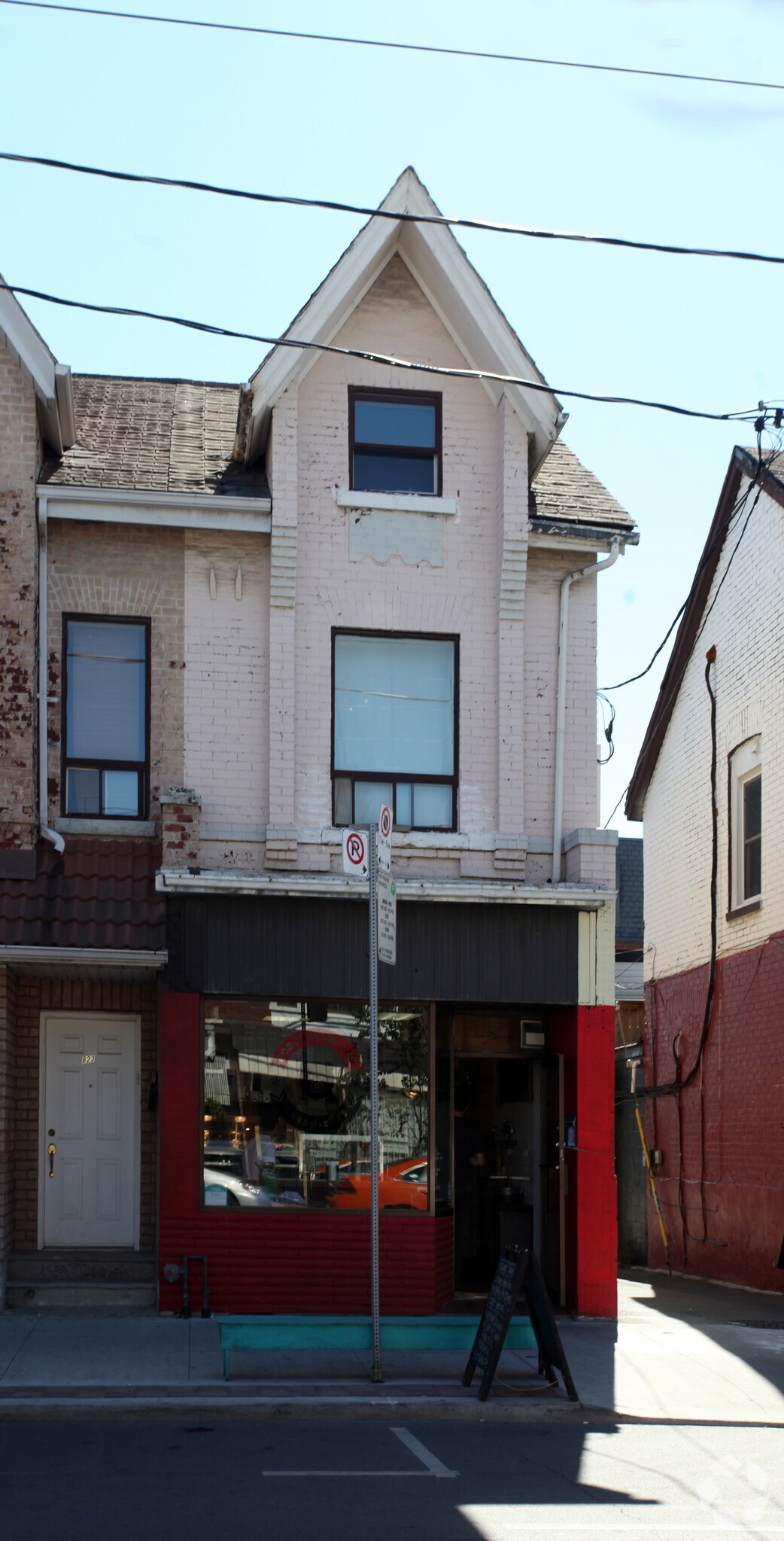 825 Dundas St W, Toronto, ON à vendre Photo principale- Image 1 de 1