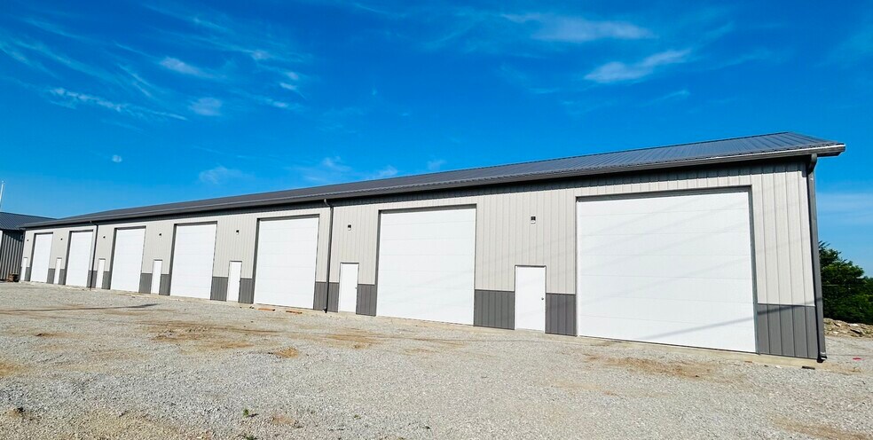 4820 S Limit Ave, Sedalia, MO à louer - Photo du bâtiment - Image 2 de 3