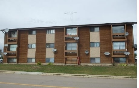 More details for 5109 51 St, Wabamun Lake, AB - Multifamily for Sale