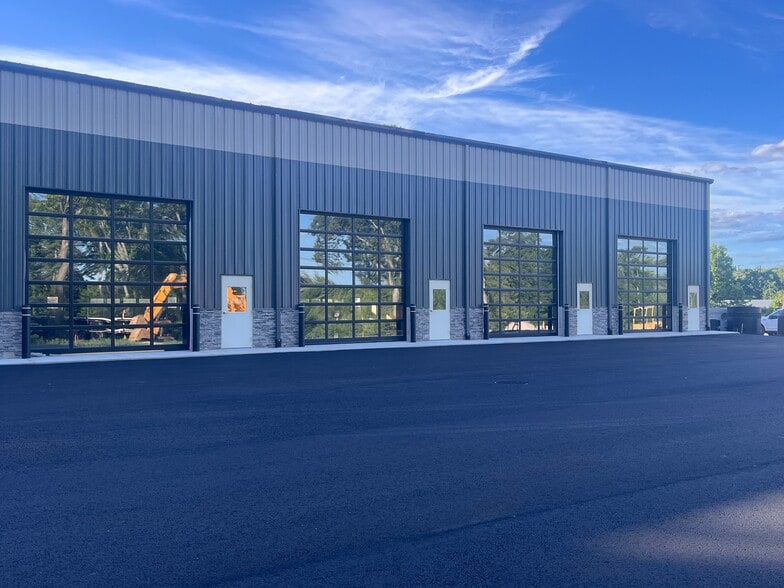 150 George Washington Highway, Smithfield, RI for sale - Building Photo - Image 2 of 15