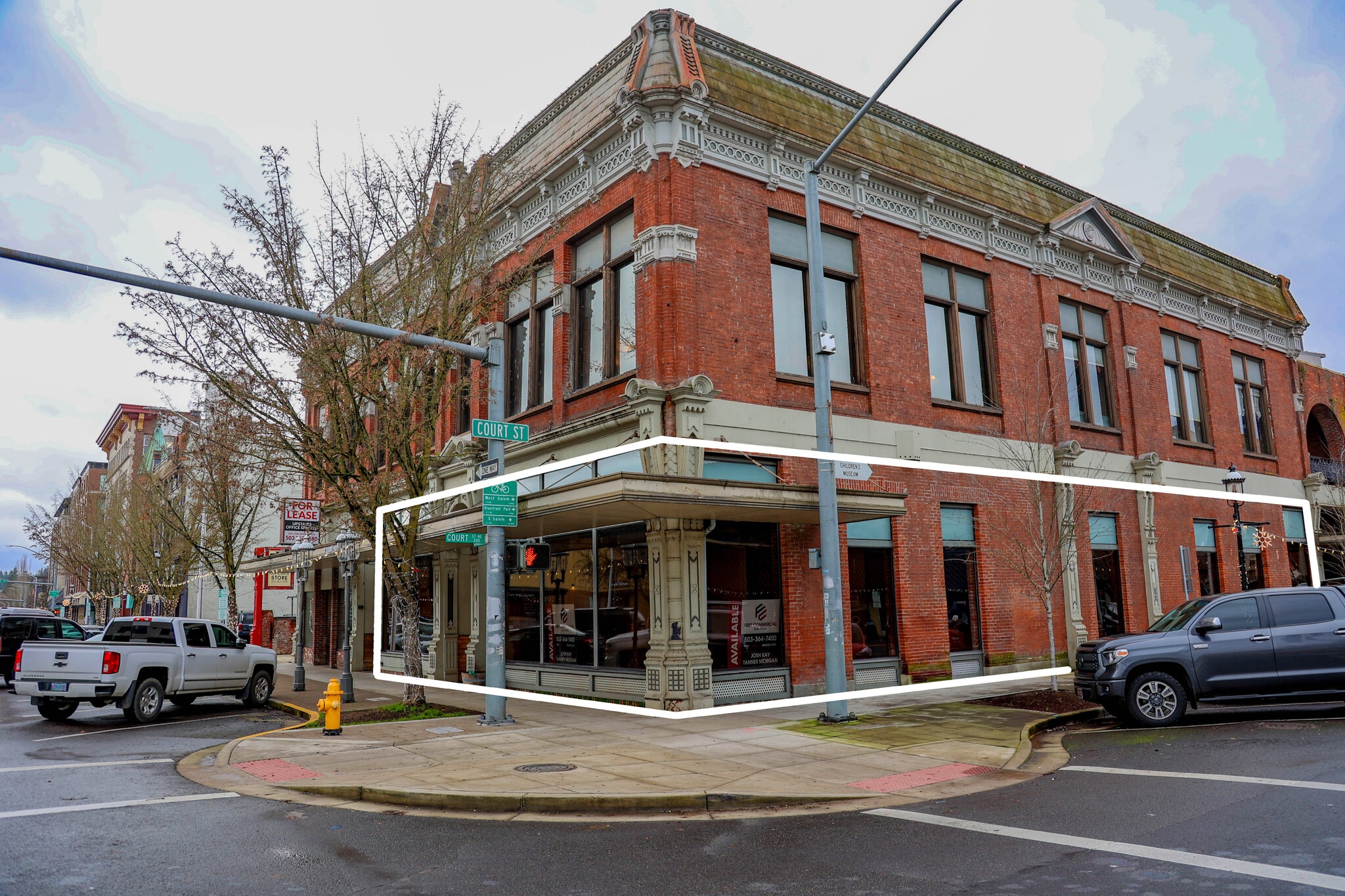 179-195 Commercial St NE, Salem, OR à louer Photo du bâtiment- Image 1 de 1