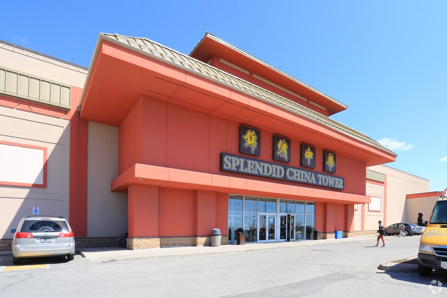 4675 Steeles Ave E, Toronto, ON à vendre - Photo du bâtiment - Image 2 de 5