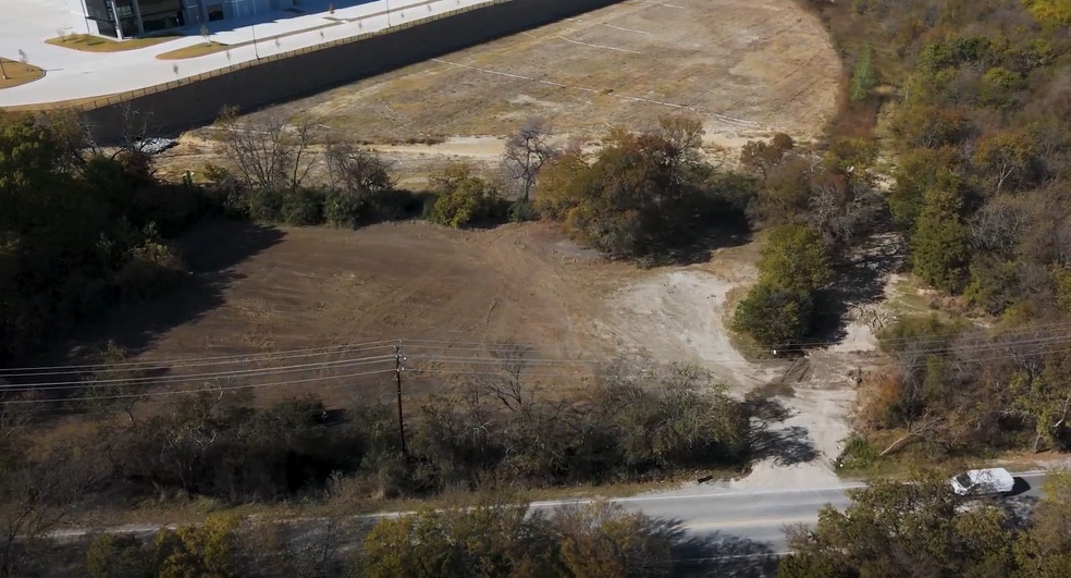 7909 Liberty Grove, Rowlett, TX à vendre - Vidéo aérienne - Image 2 de 25