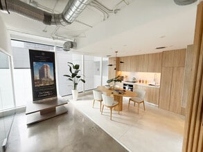 3050 Biscayne Blvd, Miami, FL à louer Photo intérieure- Image 2 de 9