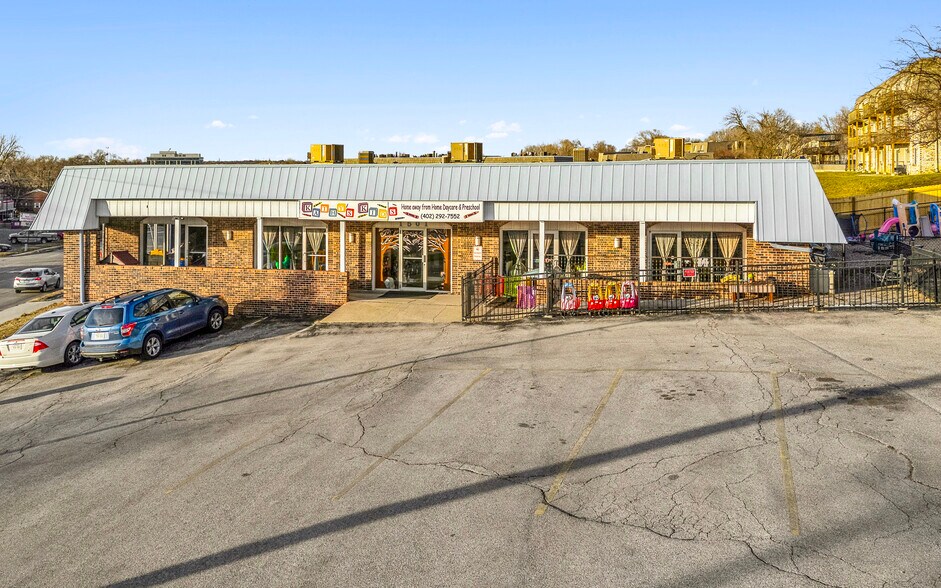 1501 Galvin Rd S, Bellevue, NE for sale - Primary Photo - Image 1 of 5