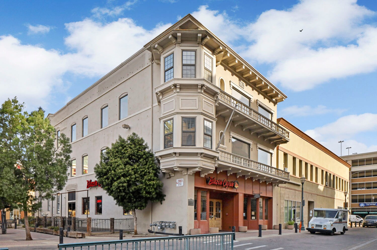 125 Bridge Pl, Stockton, CA à louer Photo du bâtiment- Image 1 de 41