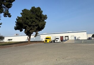 700 E Continental Ave, Tulare, CA à louer Photo intérieure- Image 1 de 8