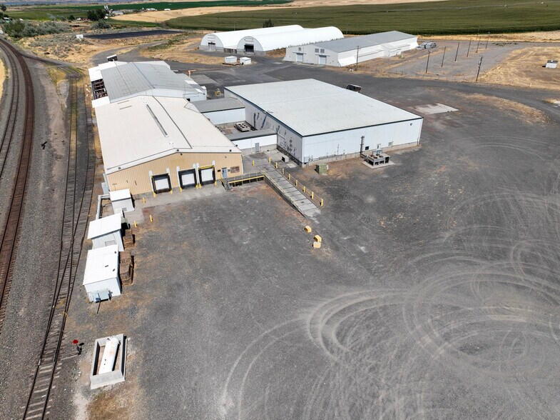 34075 E Walls Rd, Hermiston, OR à louer - Photo du bâtiment - Image 2 de 12