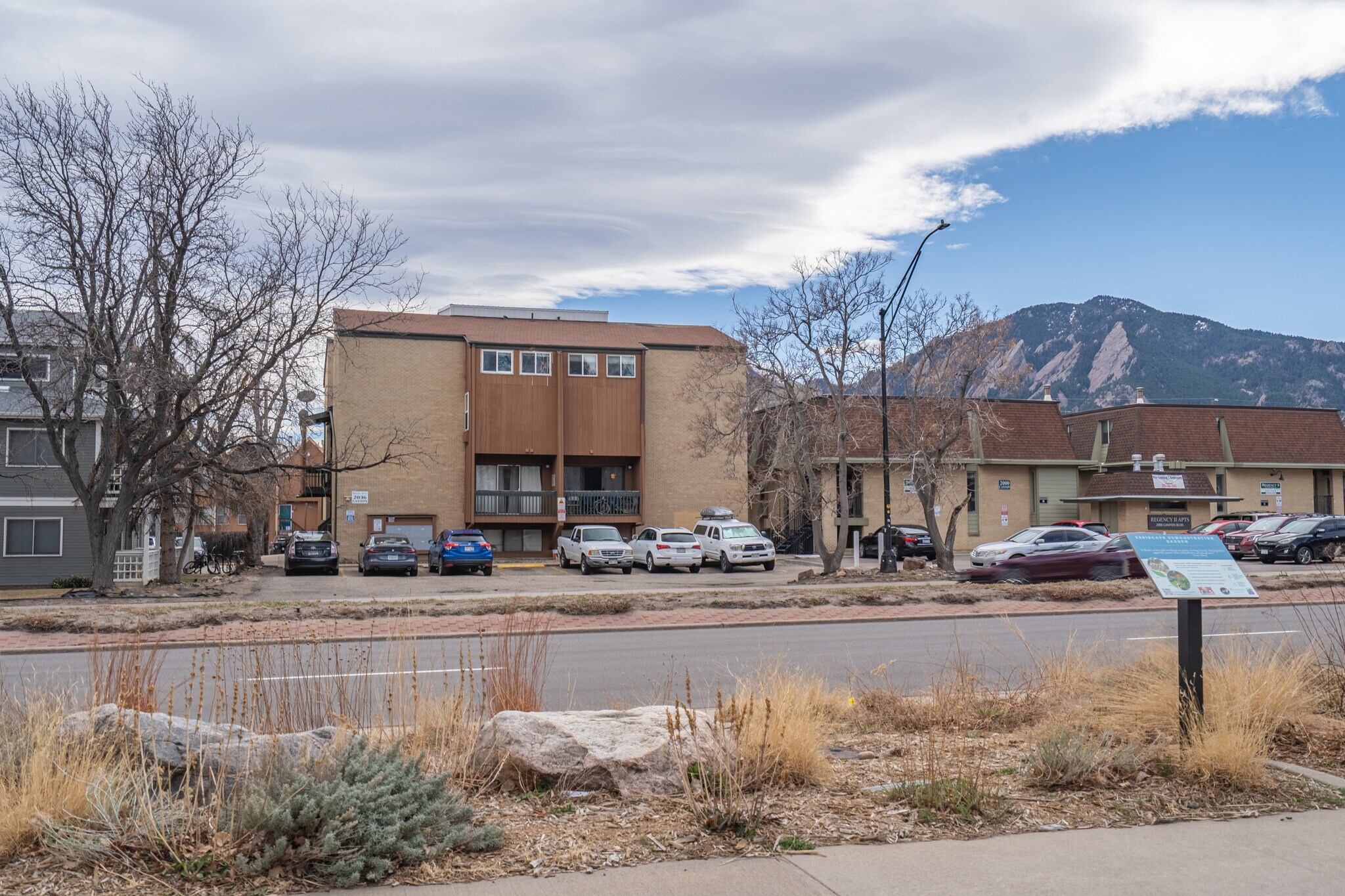 2036 Canyon Blvd, Boulder, CO à vendre Photo principale- Image 1 de 42