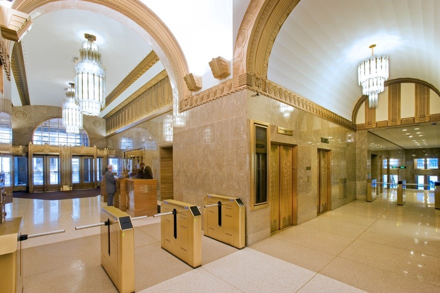 2 Park Avenue, New York, NY à louer - Hall d’entrée - Image 3 de 7