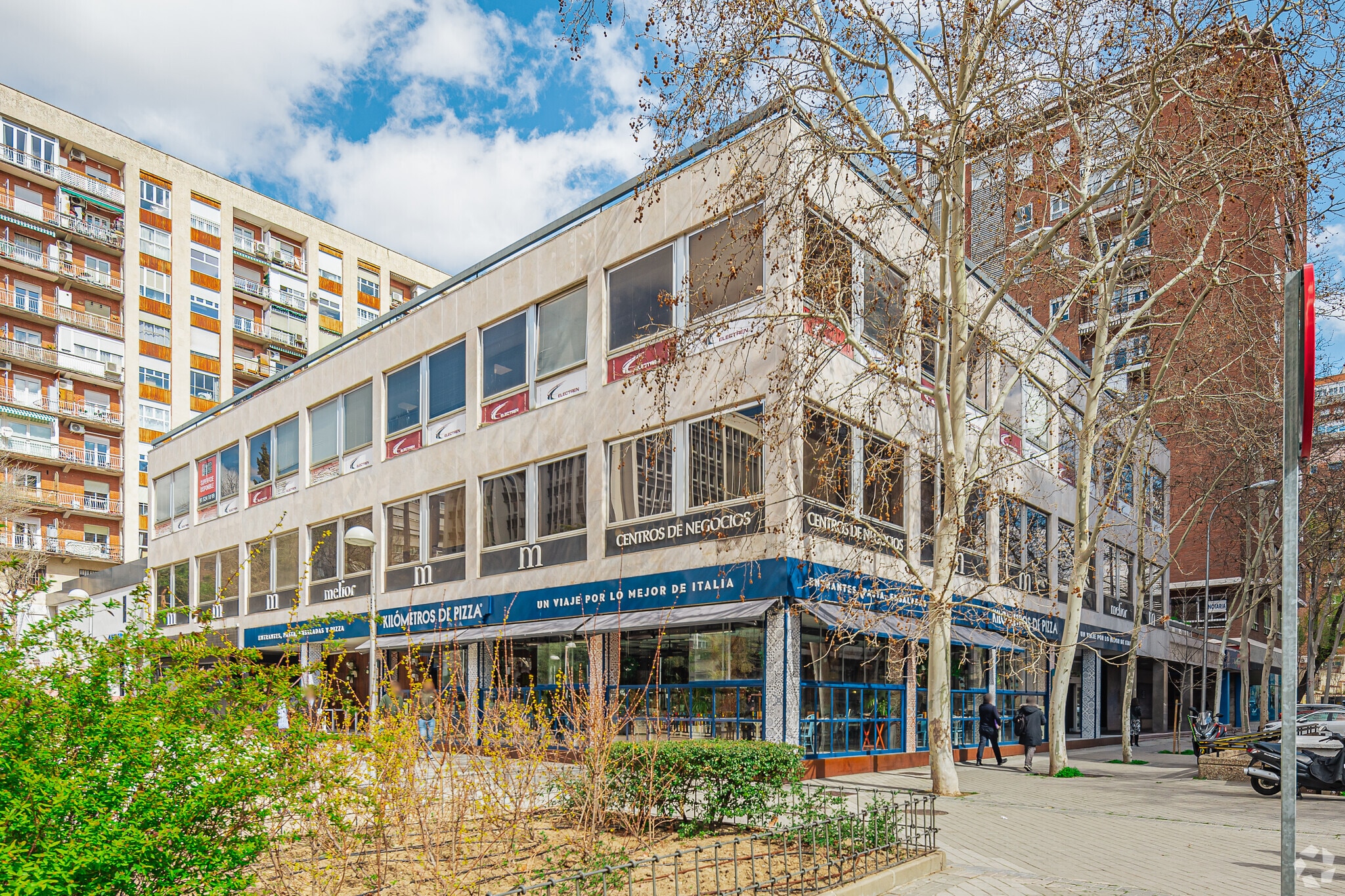 Avenida Brasil, 6, Madrid, Madrid for lease Primary Photo- Image 1 of 5