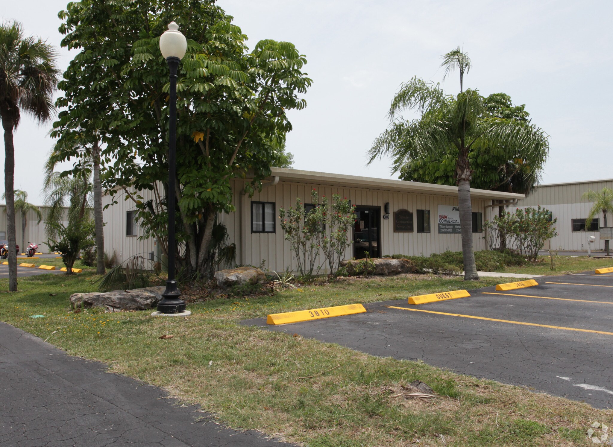 3806 Exchange Ave, Naples, FL à vendre Photo principale- Image 1 de 1