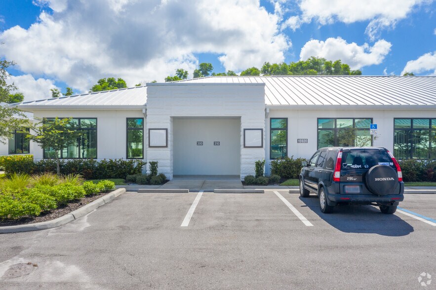 15900 Old US Highway 41, Naples, FL à louer - Photo du bâtiment - Image 2 de 13