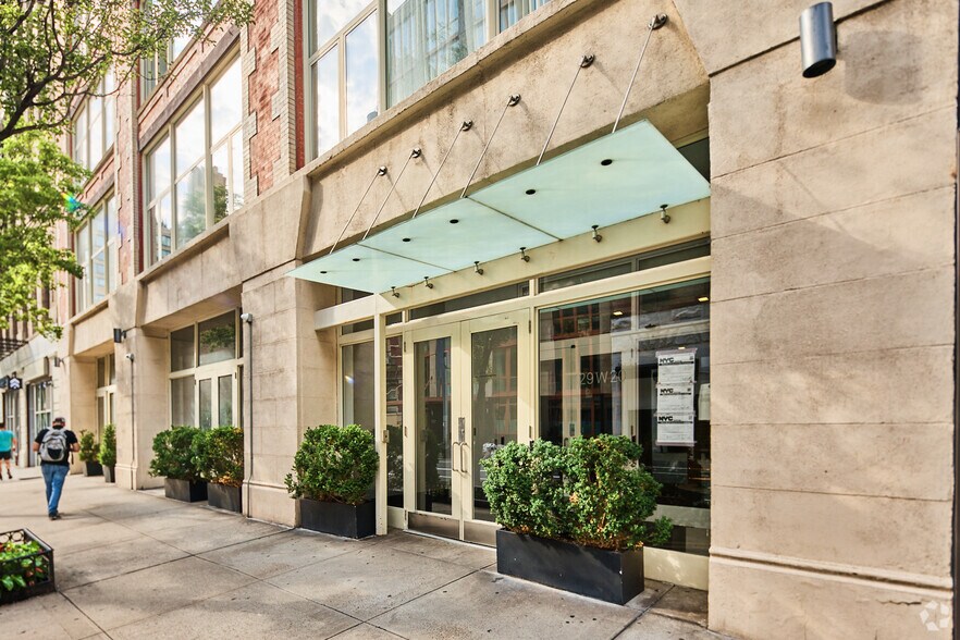 129 W 20th St, New York, NY for sale - Building Photo - Image 2 of 14